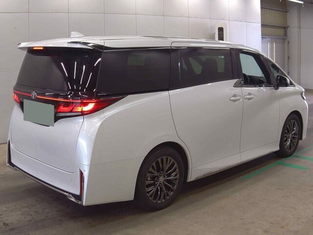2025 Toyota Vellfire Z Premier auction photo 5