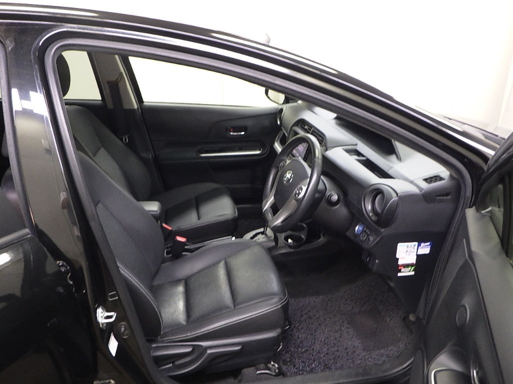 2014 Toyota Aqua Gブラックソフトレザーセレクション auction photo 6