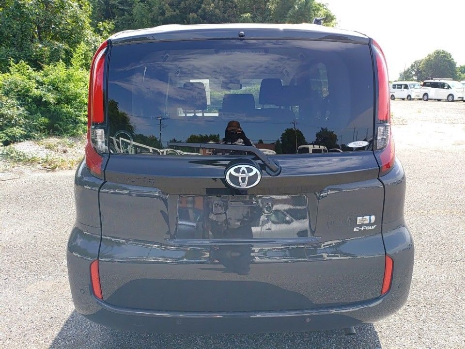 2023 Toyota Sienta auction photo 5