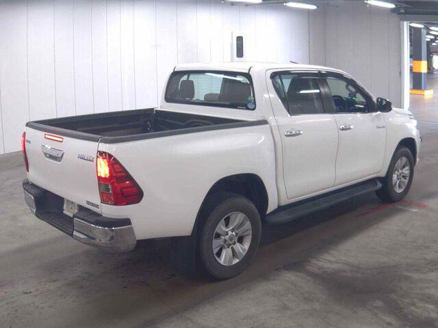 2019 Toyota Hilux Z 4WD auction photo 5
