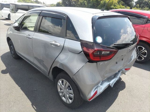 2024 Honda Fit EHEVベーシック 4WD auction photo 2