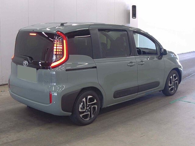 2026 Toyota Sienta ハイブリッドZ auction photo 5