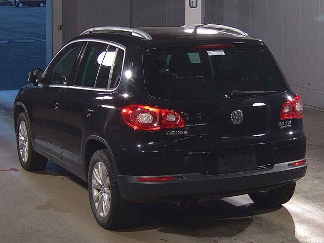 2011 Volkswagen ティグアン 4WD auction photo 2