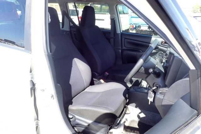 2021 Toyota Probox 4WD GL auction photo 6