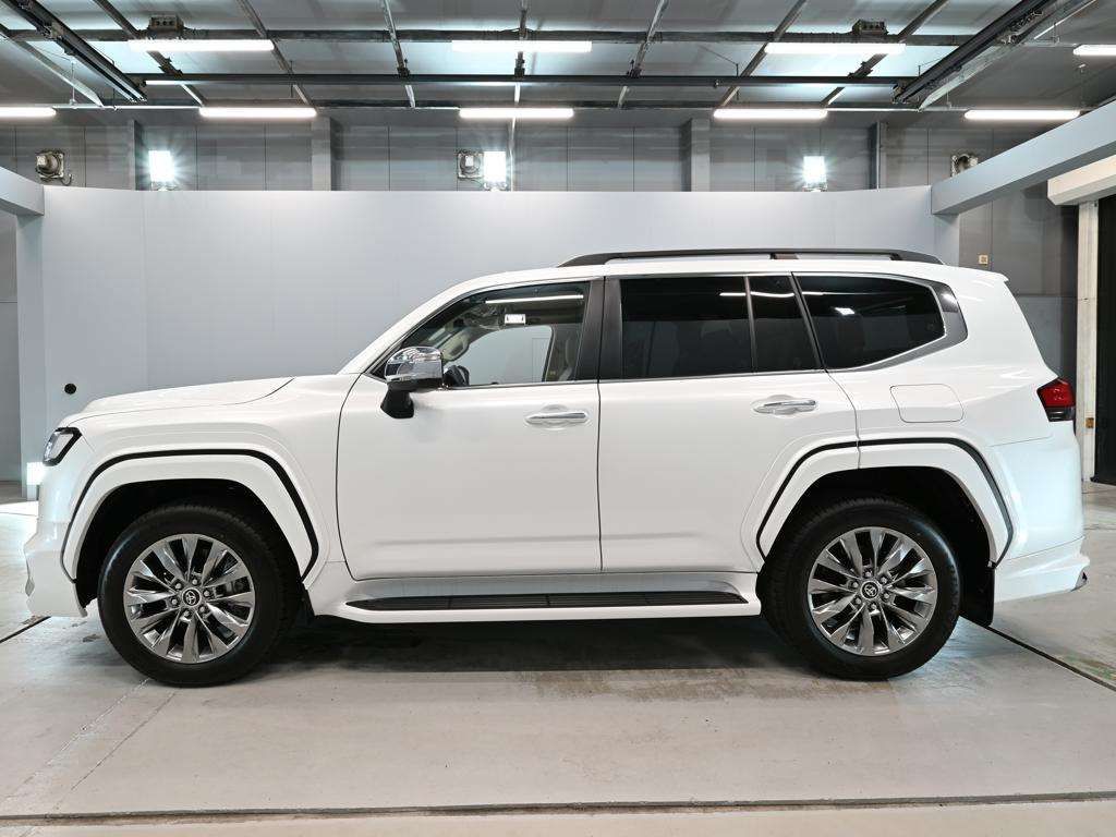 2024 Toyota Land Cruiser ZX 4WD auction photo 4
