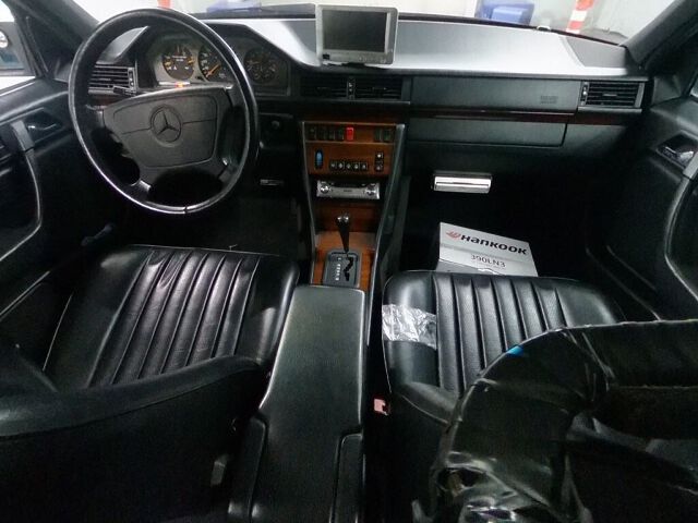 1994 Mercedes-Benz E-Class Station Wagon E320 auction photo 3