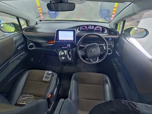 2022 Toyota Sienta HVファンベースGクエロ auction photo 3