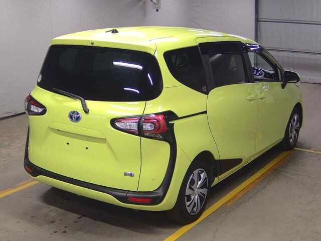 2022 Toyota Sienta HVファンベースGクエロ auction photo 5