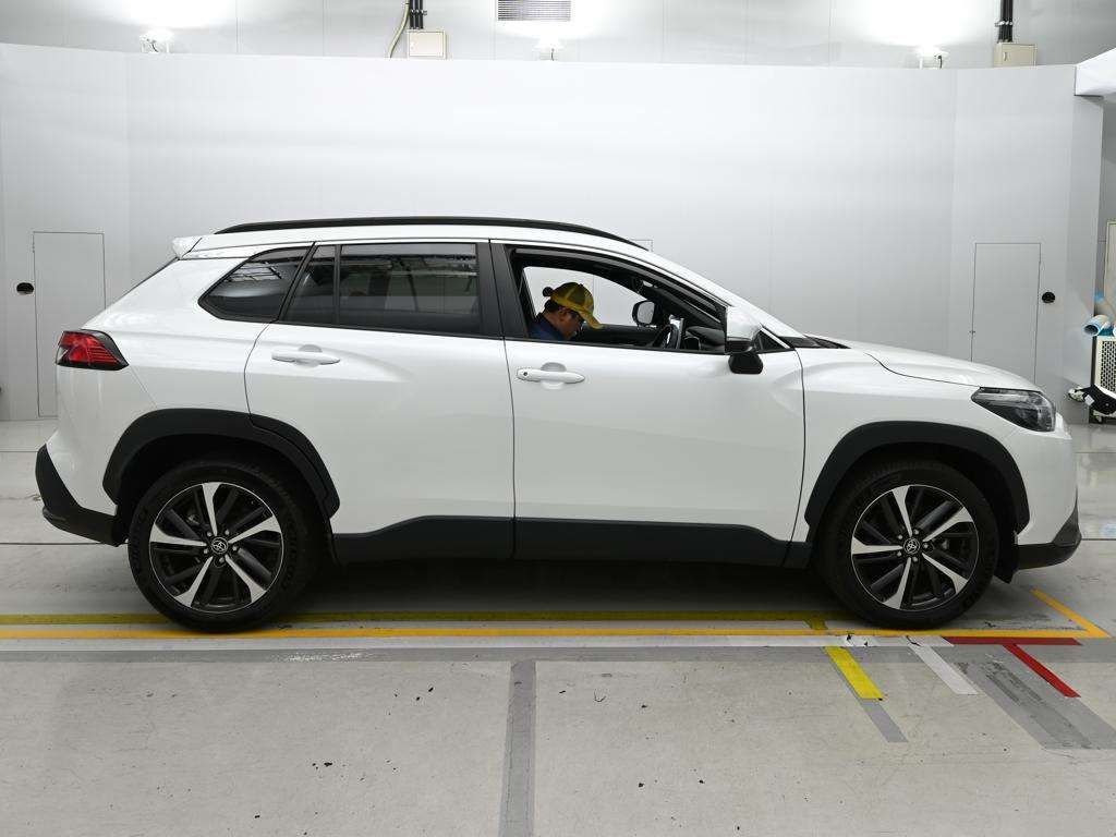 2024 Toyota Corolla Cross ハイブリッド Z auction photo 3