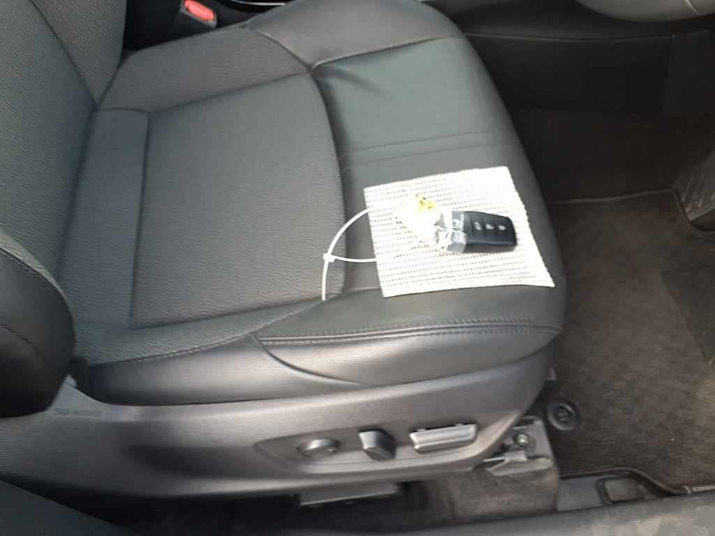 2024 Toyota Corolla Cross ハイブリッド Z auction photo 10