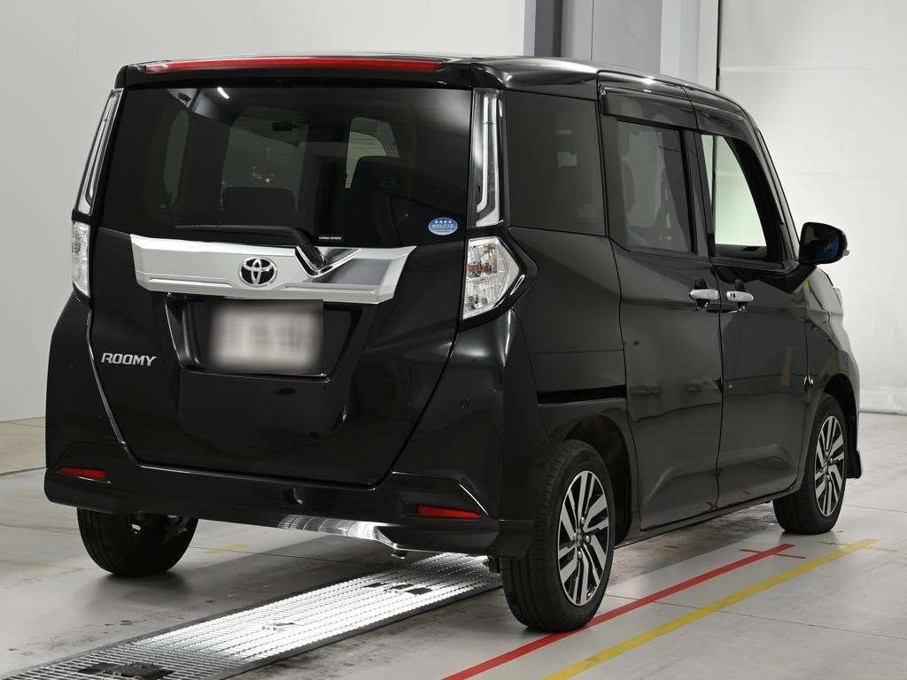 2021 Toyota Roomy Custom G auction photo 2