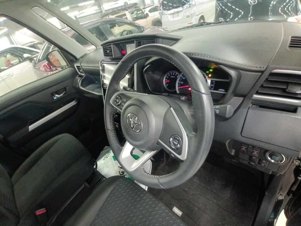 2021 Toyota Roomy Custom G auction photo 9