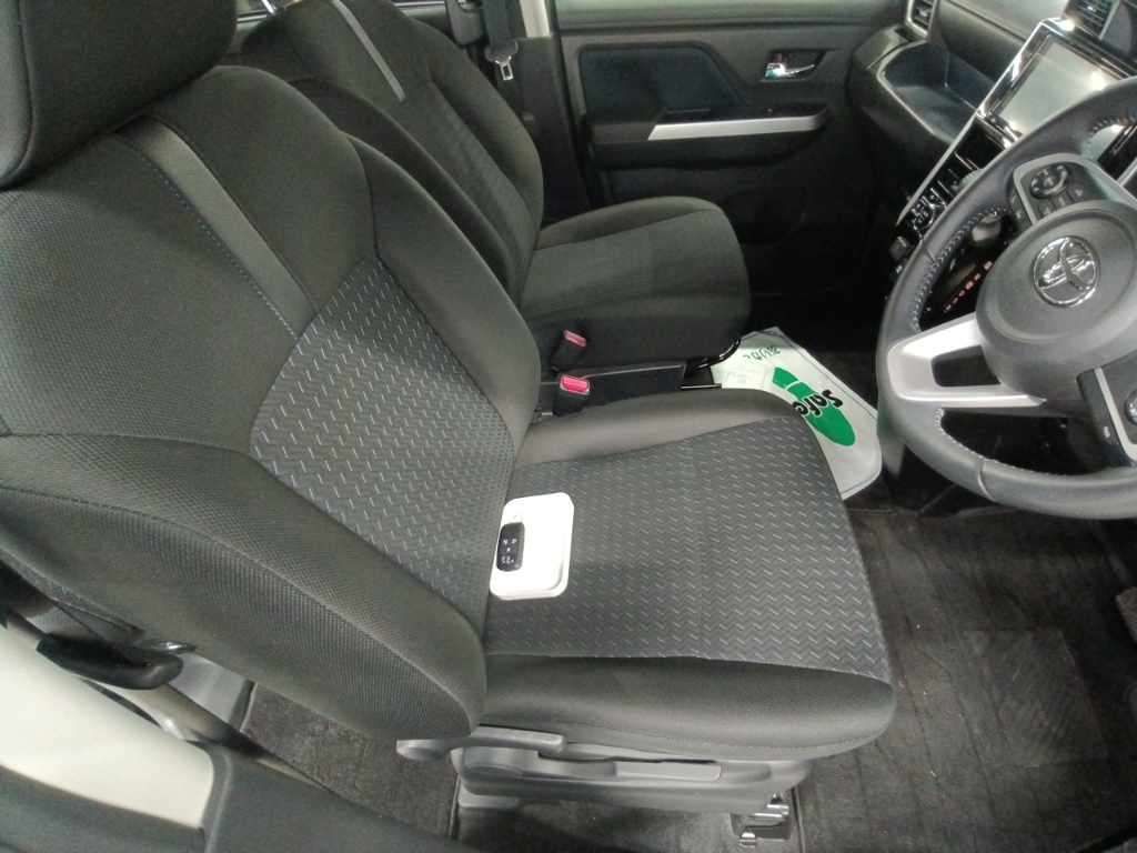 2021 Toyota Roomy Custom G auction photo 10