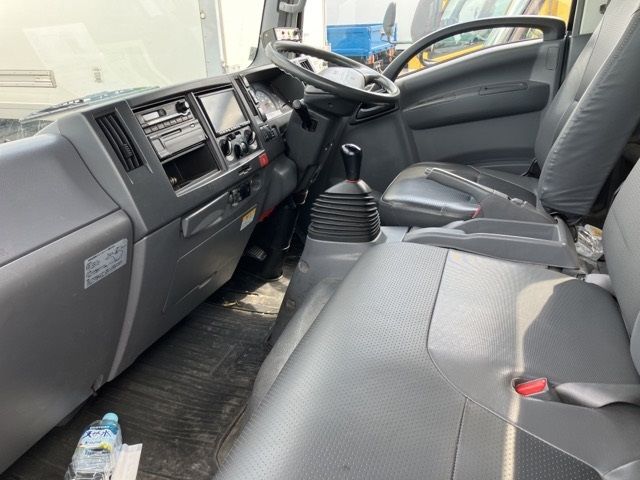 2010 Isuzu Elf ジンカイ auction photo 5