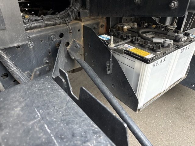 2010 Isuzu Elf ジンカイ auction photo 12