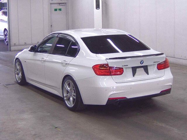 2014 BMW 3 Series 320IXDRIMスポツ 4WD auction photo 2