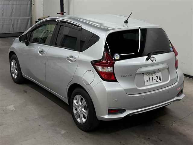 2020 Nissan Note X V Selection auction photo 2