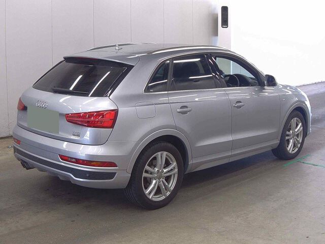 2017 Audi Q3 2.0TFSIQ180PS 4WD auction photo 5