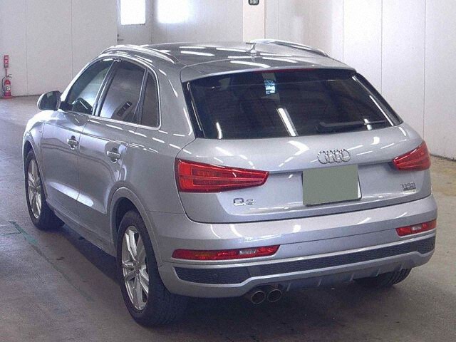 2017 Audi Q3 2.0TFSIQ180PS 4WD auction photo 2