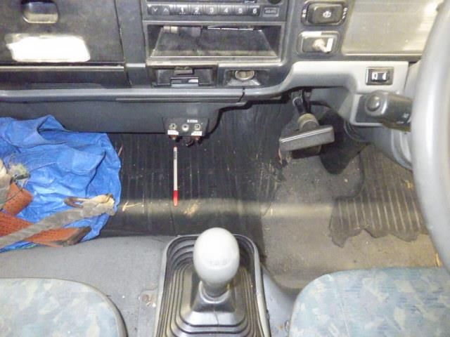 2001 Mitsubishi Fuso Canter Van auction photo 8