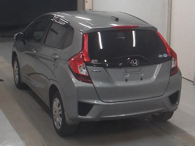 2016 Honda Fit 13G Fパッケージ auction photo 2