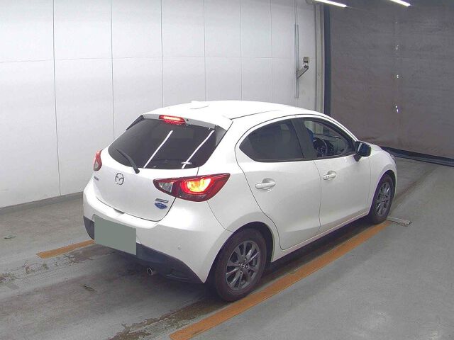2018 Mazda Demio 15Sツーリング auction photo 5