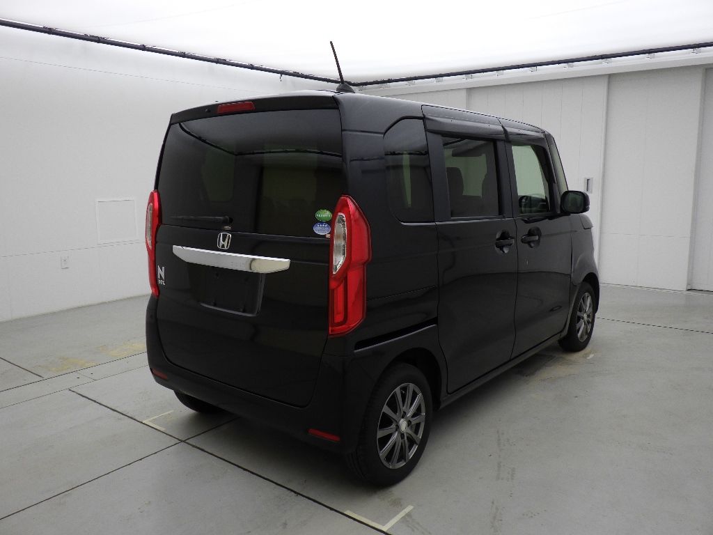 2019 Honda N-BOX 4WD Gホンダセンシング auction photo 2
