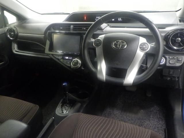 2015 Toyota Aqua G Modellista auction photo 3
