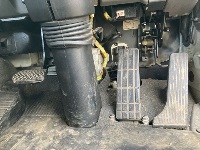 2012 Isuzu Giga トラクター auction photo 4