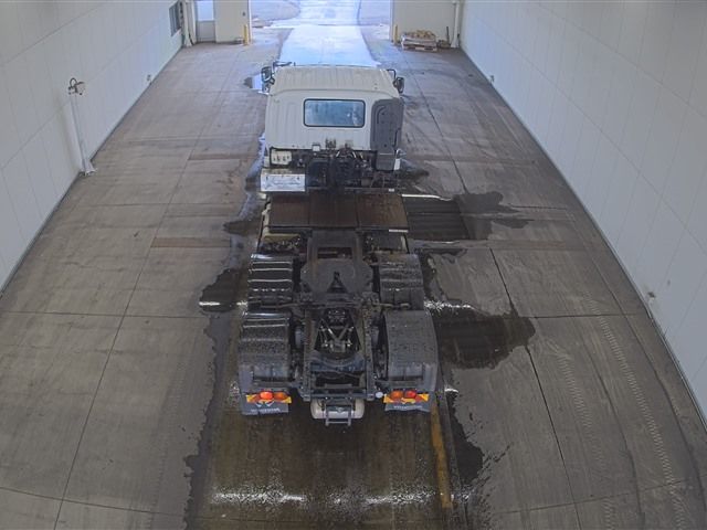 2012 Isuzu Giga トラクター auction photo 3