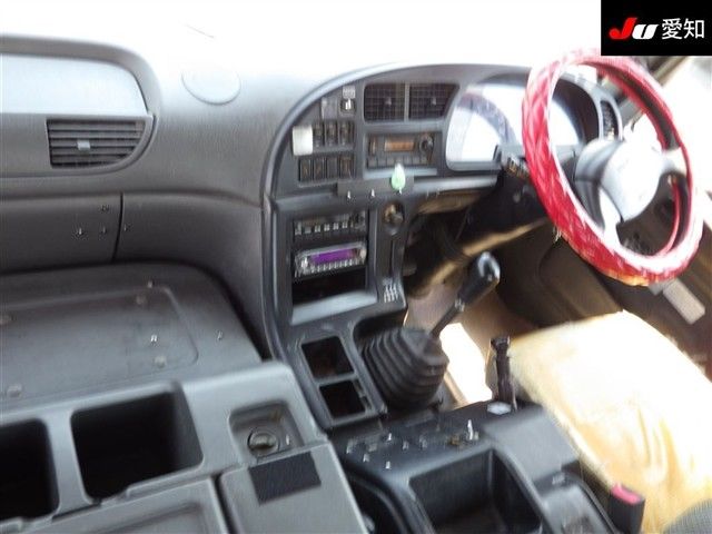 2008 Isuzu Giga Mixer auction photo 3