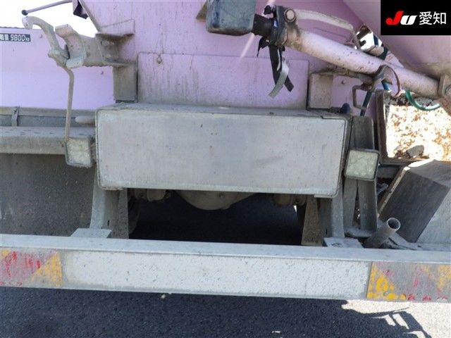2008 Isuzu Giga Mixer auction photo 9