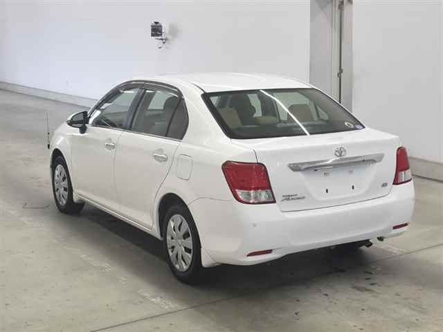 2013 Toyota Corolla Axio 1.5G auction photo 2