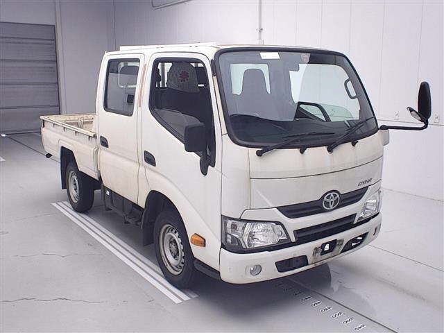 2018 Toyota Dyna W Japan auction vehicle