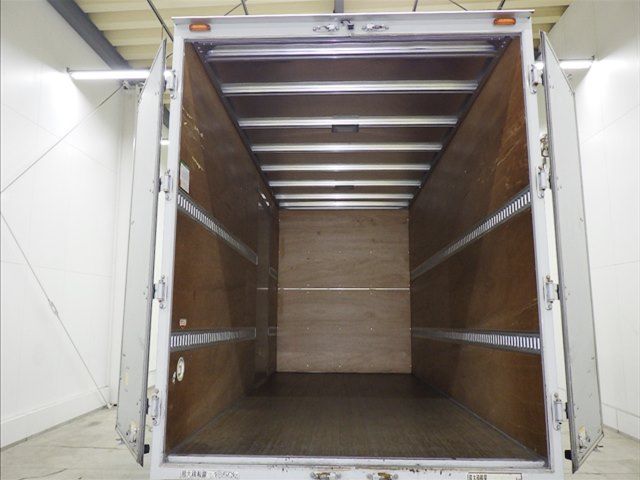 2021 Isuzu Elf Van auction photo 4