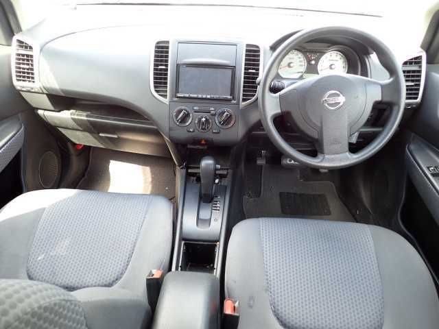 2016 Nissan ウイングロード 15B auction photo 3