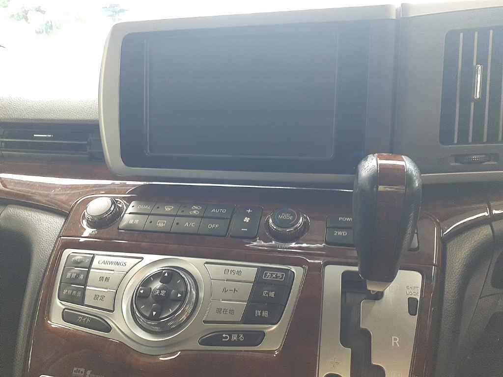 2010 Nissan Elgrand 250HスターBLKレザアバ 4WD auction photo 12