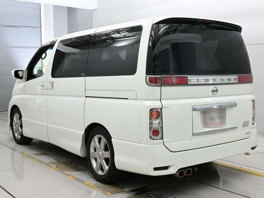 2010 Nissan Elgrand 250HスターBLKレザアバ 4WD auction photo 6