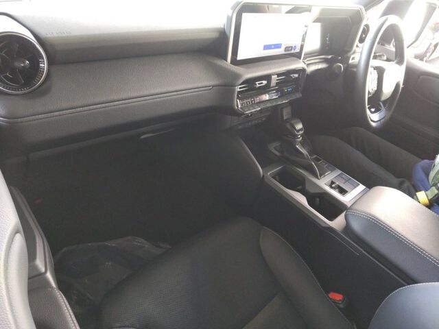 2024 Toyota Land Cruiser 250 VX 4WD auction photo 3