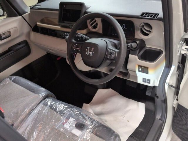 2026 Honda N-BOX Base grade 4WD auction photo 3