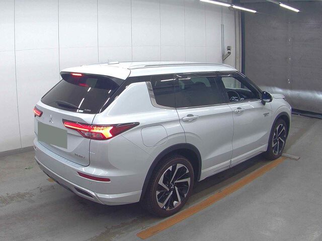 2022 Mitsubishi Outlander PHEV P 4WD auction photo 5
