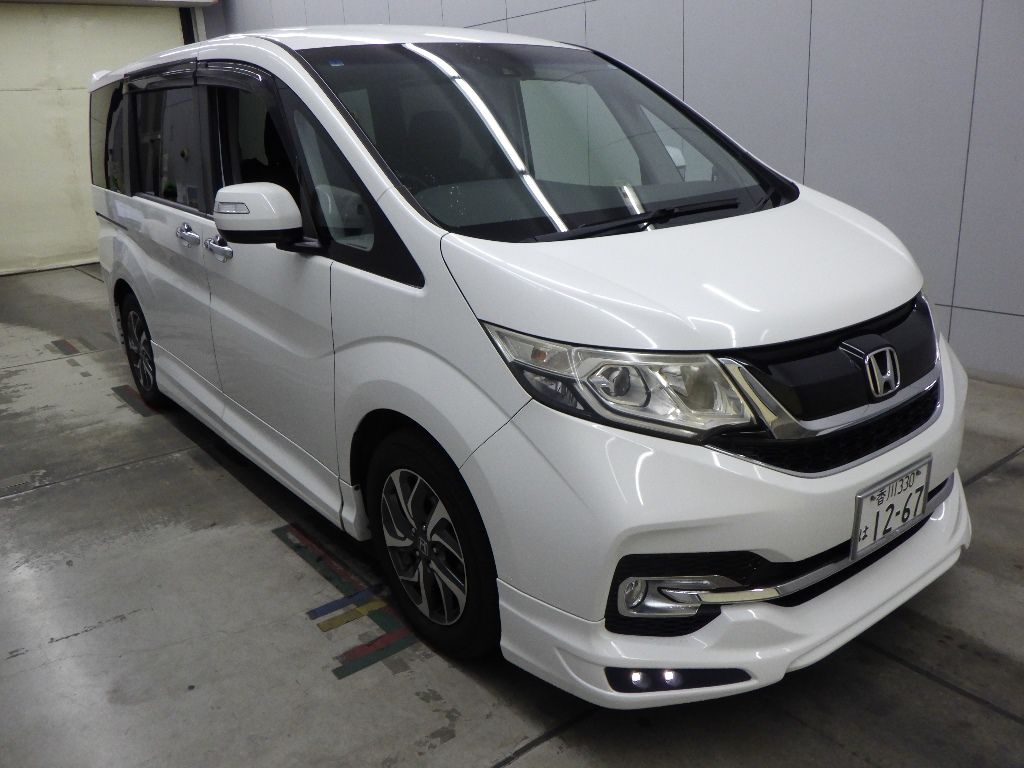 2016 Honda Stepwgn β 7 Japan auction vehicle