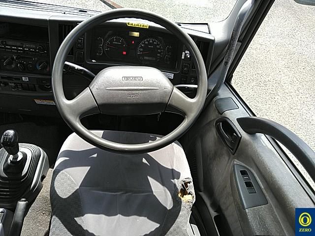 2008 Isuzu Forward auction photo 5