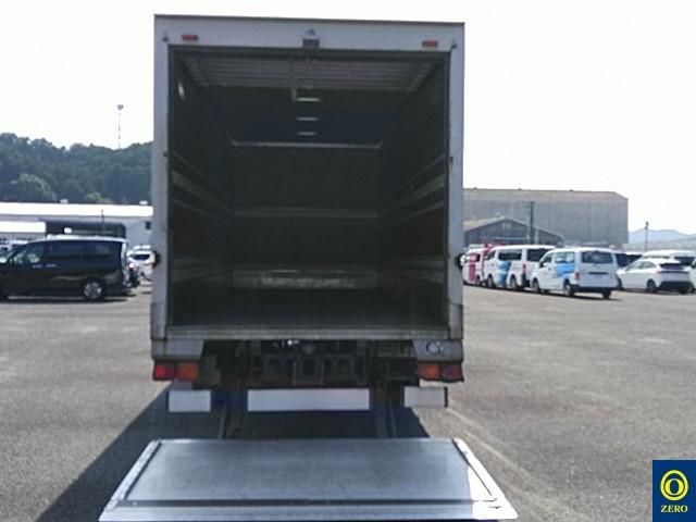 2008 Isuzu Forward auction photo 14