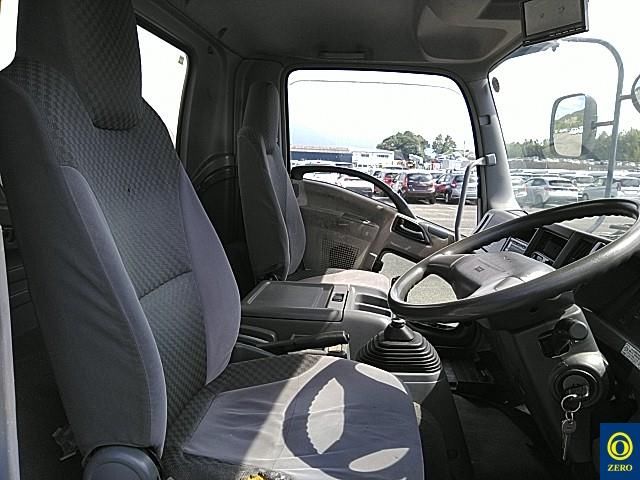 2008 Isuzu Forward auction photo 7