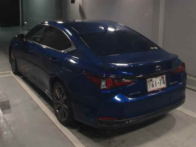 2019 Lexus ES300h F Sport auction photo 2