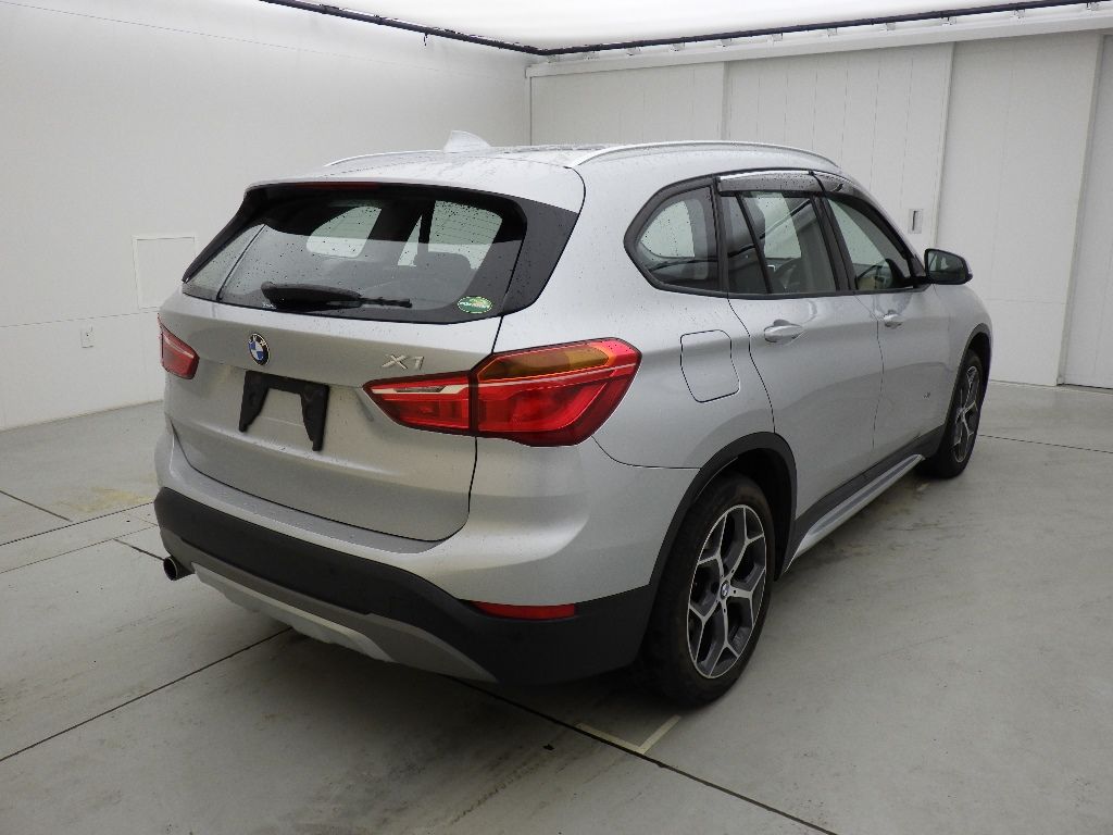2017 BMW X1 xDrive18d X-Line auction photo 2