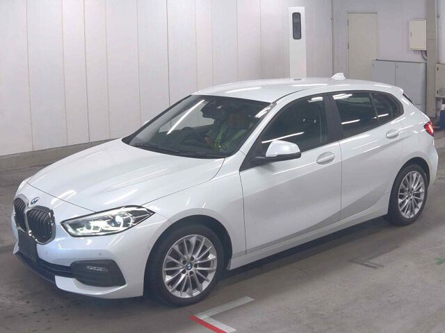 2021 BMW 1 Series 118DプレEジョイ+ auction photo 4