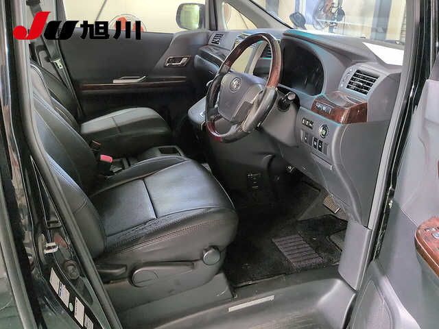 2014 Toyota Vellfire 2.4Z auction photo 3