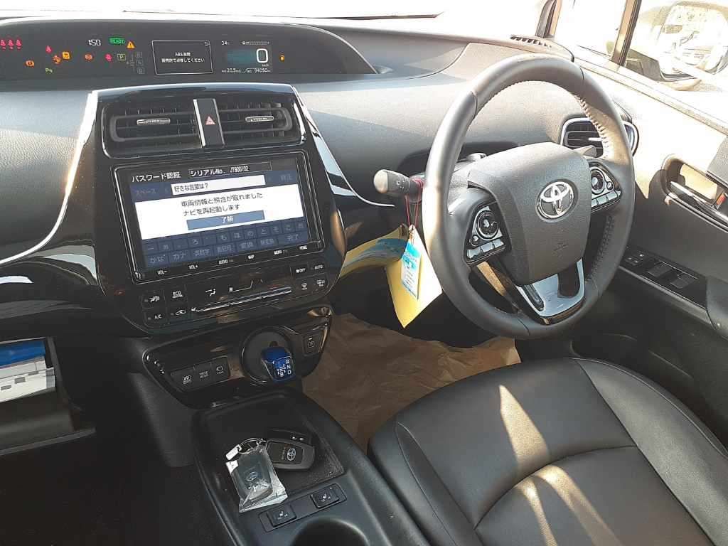 2021 Toyota Prius Sツーリングセレクション auction photo 10